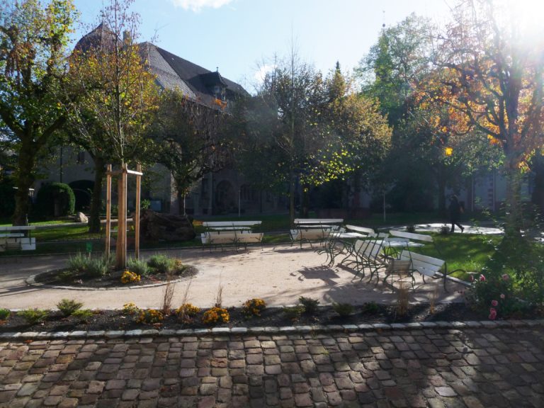 Außenplatz Cafe 768x576