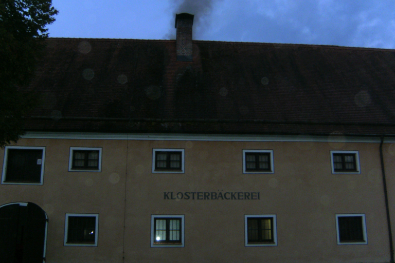 KP A BBBL 003Aussenans.Rauch  768x513