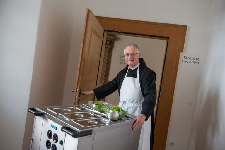 Plank 2 1317 768x513