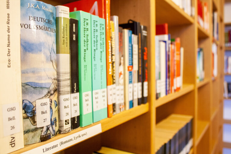 Gästebibliothek im Haus St. Georg