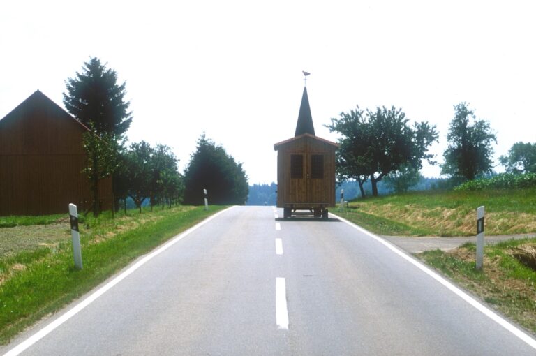 Rollende Kirche orginal 1 768x510